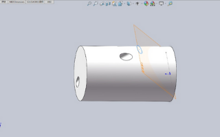 如何在圆柱表面建立斜孔？SOLIDWORKS来帮你！